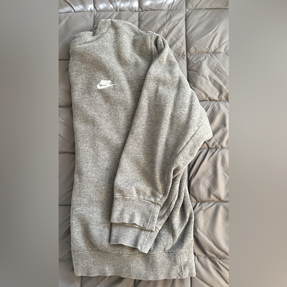 Nike crewneck